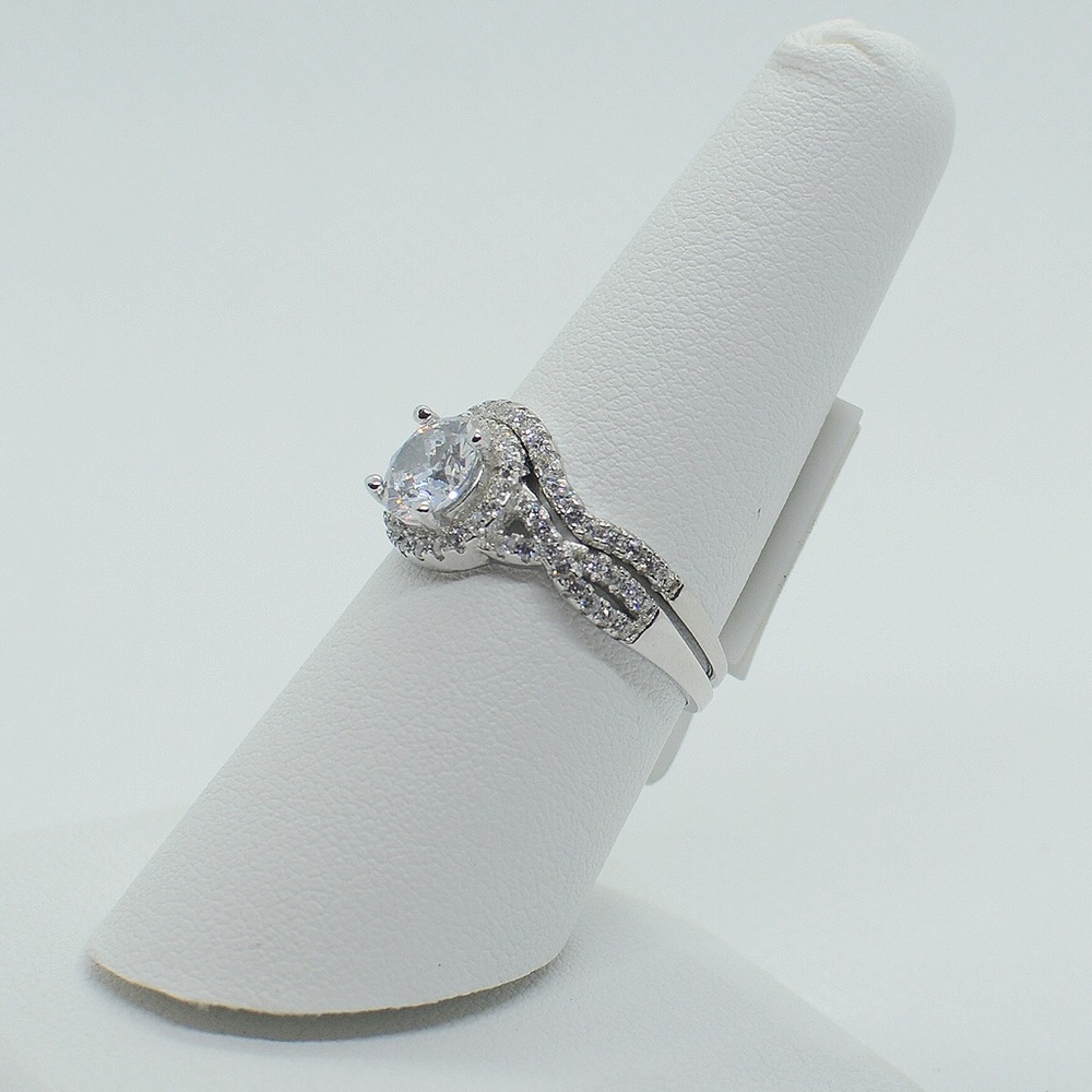 .925 Sterling Silver Prong Wedding Ring Set - Picture 2 of 4